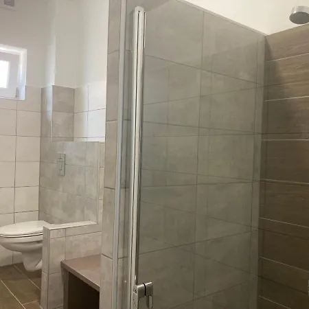 Szuerke Juhar Vendeghaz ソンバトヘイ