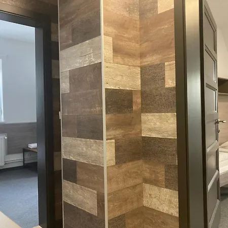 Szuerke Juhar Vendeghaz Pensjonat 4*