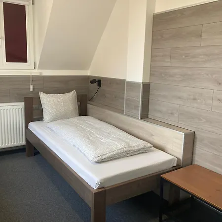 Szuerke Juhar Vendeghaz ゲストハウス 4*