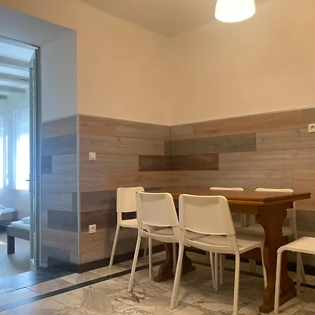 Szuerke Juhar Vendeghaz ゲストハウス 4*