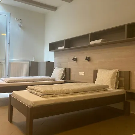 Szuerke Juhar Vendeghaz ゲストハウス