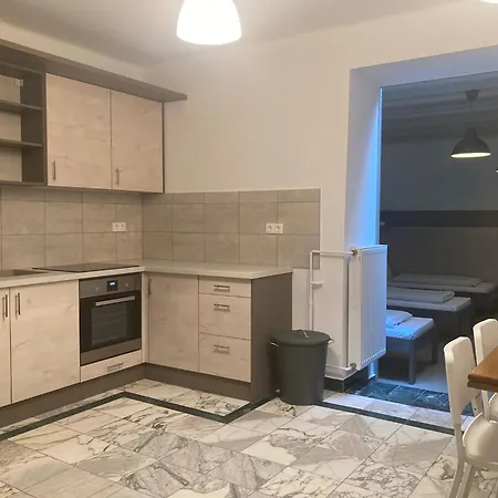 Szürke Juhar Pensión 4*
