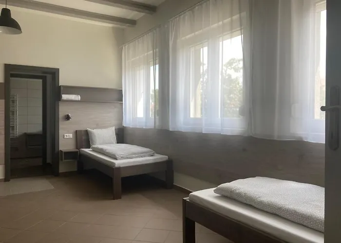 Szuerke Juhar Vendeghaz 4*